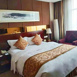 Zimmer mit Queensize-Bett